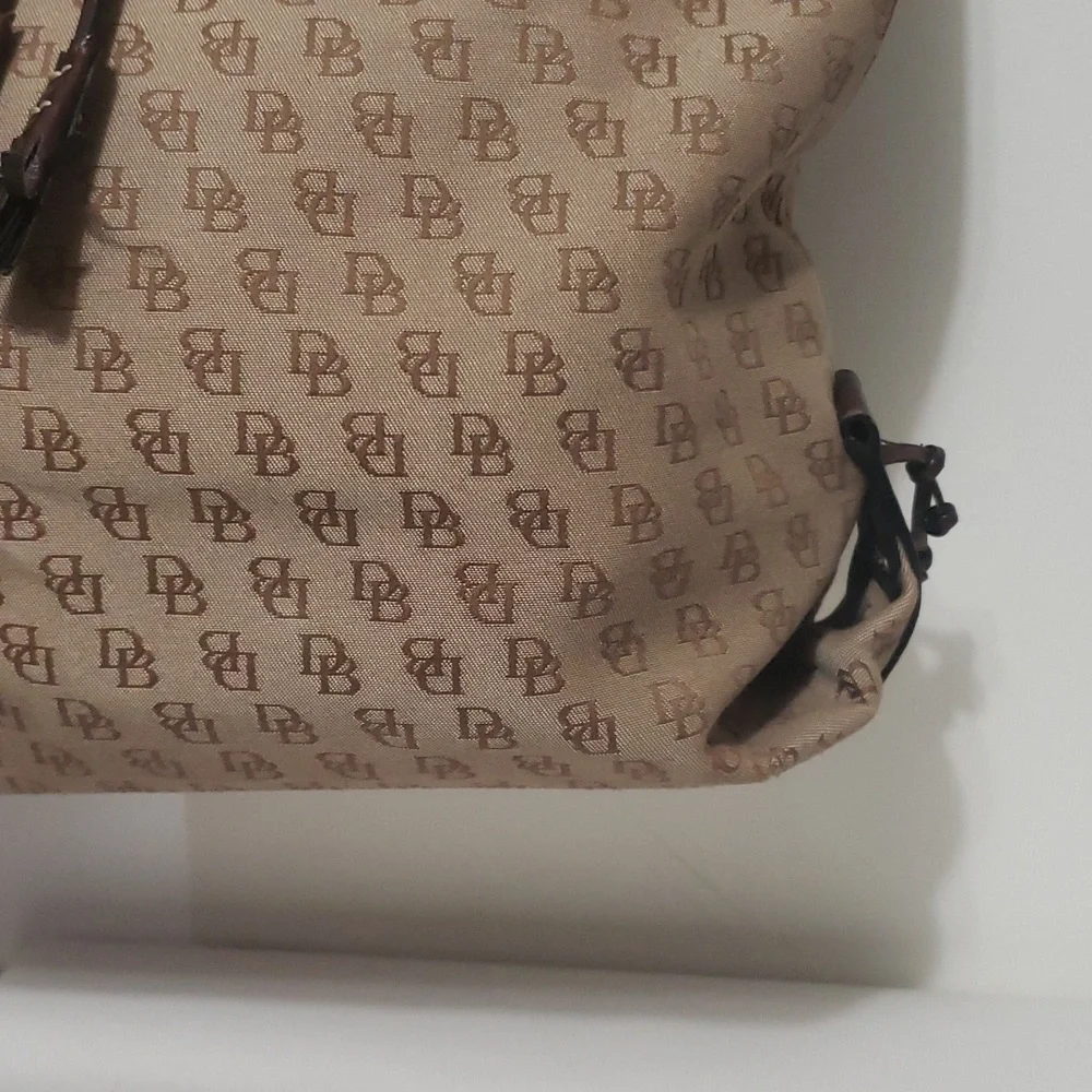 Dooney&Bourne Signature‎ Canvas Shoulderbag